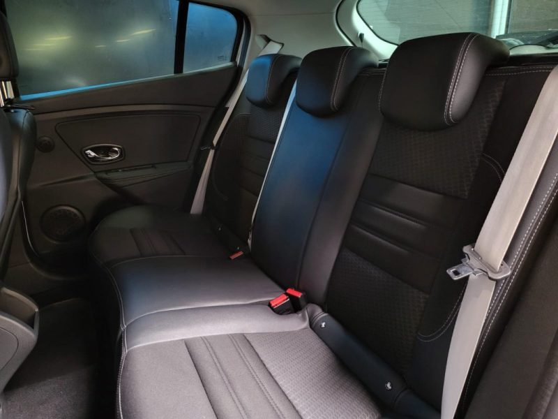 RENAULT MEGANE 1.2 TCe 130cv BOSE/ KEYLESS / CAMERA DE RECUL