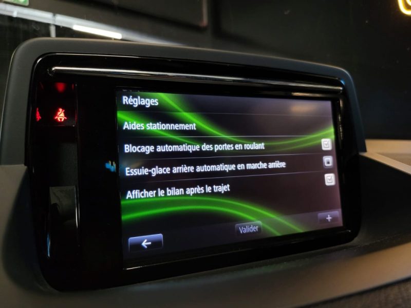 RENAULT MEGANE 1.2 TCe 130cv BOSE/ KEYLESS / CAMERA DE RECUL