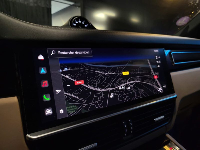 PORSCHE CAYENNE 3.0 V6 E-HYBRID 462CH 3.0 V6 E-HYBRID 462CH / JANTES 21 SPYDER / SONO BOSE / ATTELAG