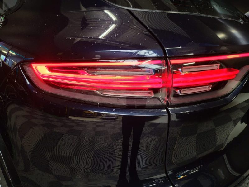 PORSCHE CAYENNE 3.0 V6 E-HYBRID 462CH 3.0 V6 E-HYBRID 462CH / JANTES 21 SPYDER / SONO BOSE / ATTELAG