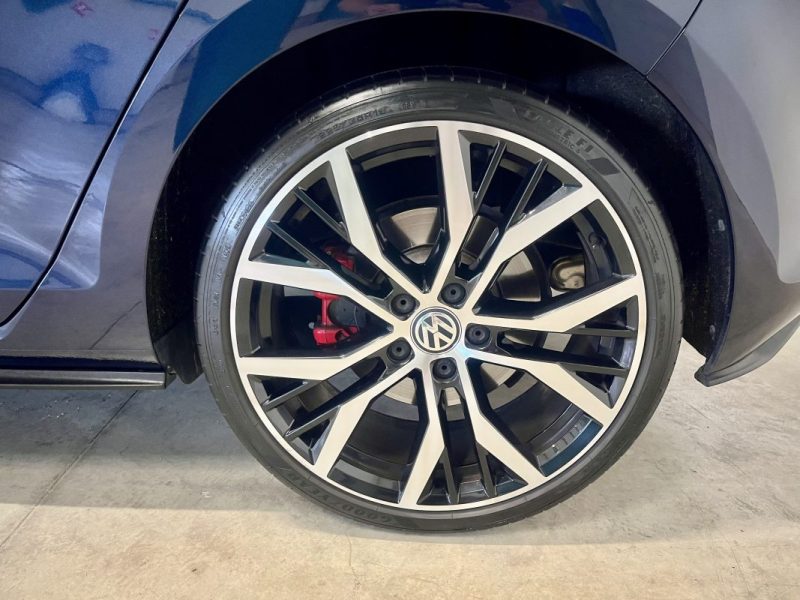 VOLKSWAGEN GOLF 7 GTI 2.0 TSI 220ch DSG6 5 PORTES