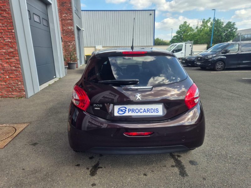 PEUGEOT 208 2013