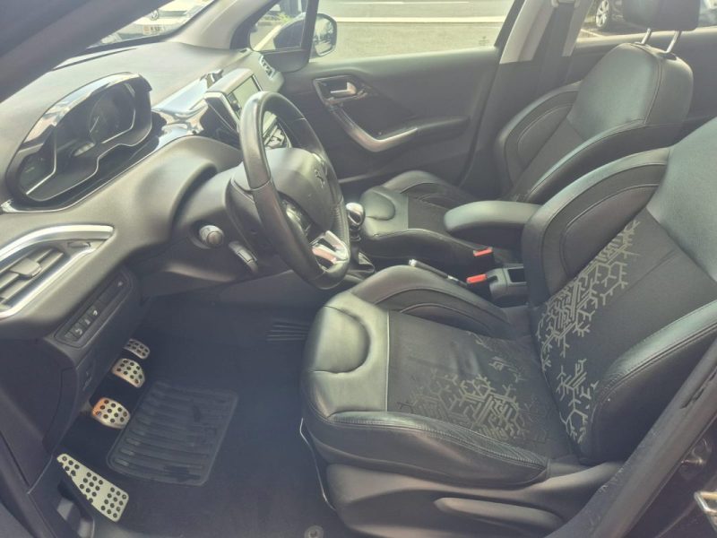 PEUGEOT 208 2013