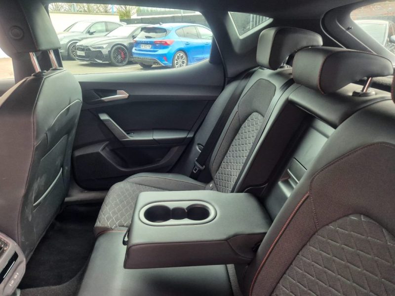 SEAT LEON  2024