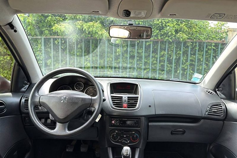 PEUGEOT 206 Plus 1.1i 60 Trendy 5P BVM5
