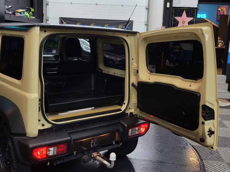 SUZUKI JIMNY II 1.5 VVT 102cv Privilège 2 Places AllGrip 4WD BVM5 1ère Main