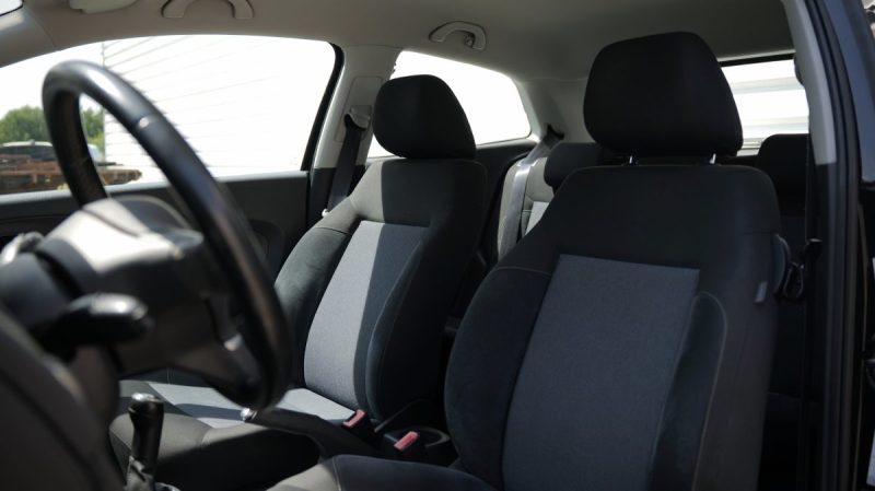 VOLKSWAGEN POLO 2011