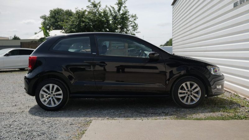 VOLKSWAGEN POLO 2011
