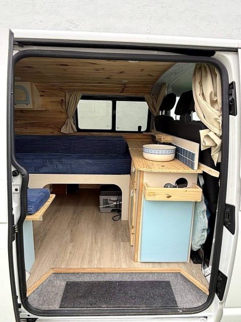 VOLKSWAGEN TRANSPORTER 2019