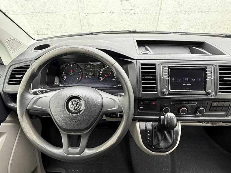 VOLKSWAGEN TRANSPORTER 2019