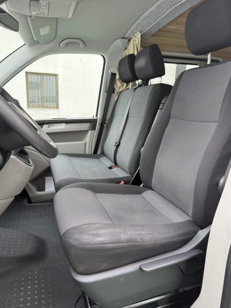 VOLKSWAGEN TRANSPORTER 2019