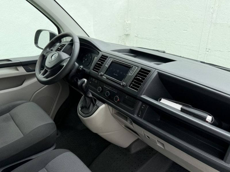 VOLKSWAGEN TRANSPORTER 2019