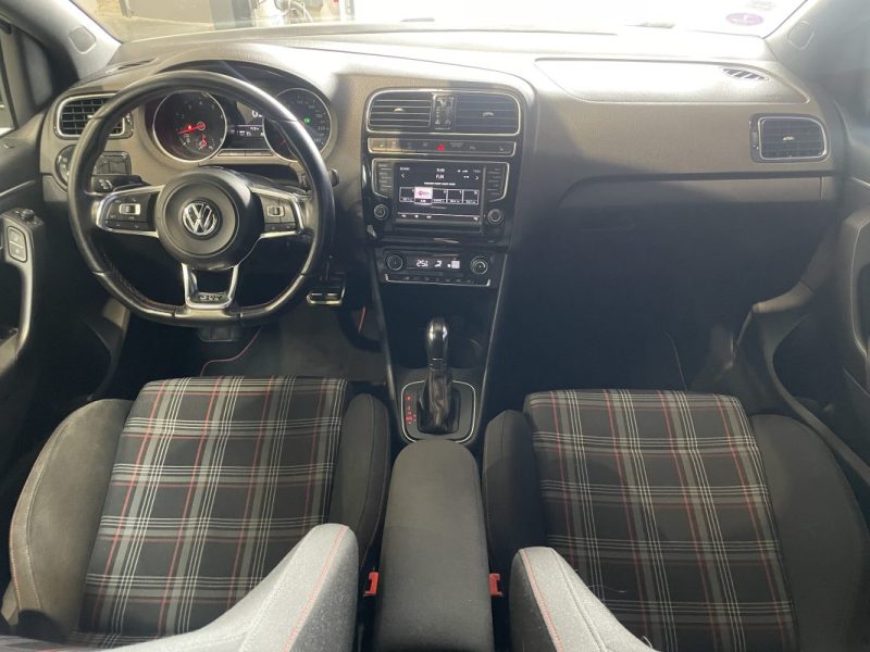 VOLKSWAGEN POLO 1.8 TSI 192 BMT DSG7 GTI - Suivi d'entretien complet