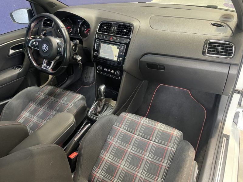 VOLKSWAGEN POLO 1.8 TSI 192 BMT DSG7 GTI - Suivi d'entretien complet