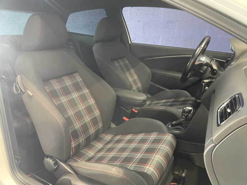 VOLKSWAGEN POLO 1.8 TSI 192 BMT DSG7 GTI - Suivi d'entretien complet