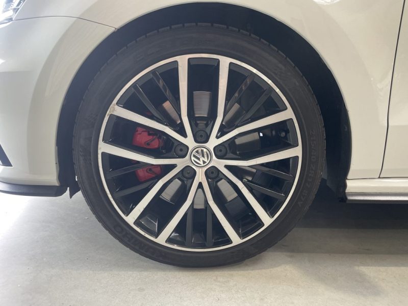 VOLKSWAGEN POLO 1.8 TSI 192 BMT DSG7 GTI - Suivi d'entretien complet