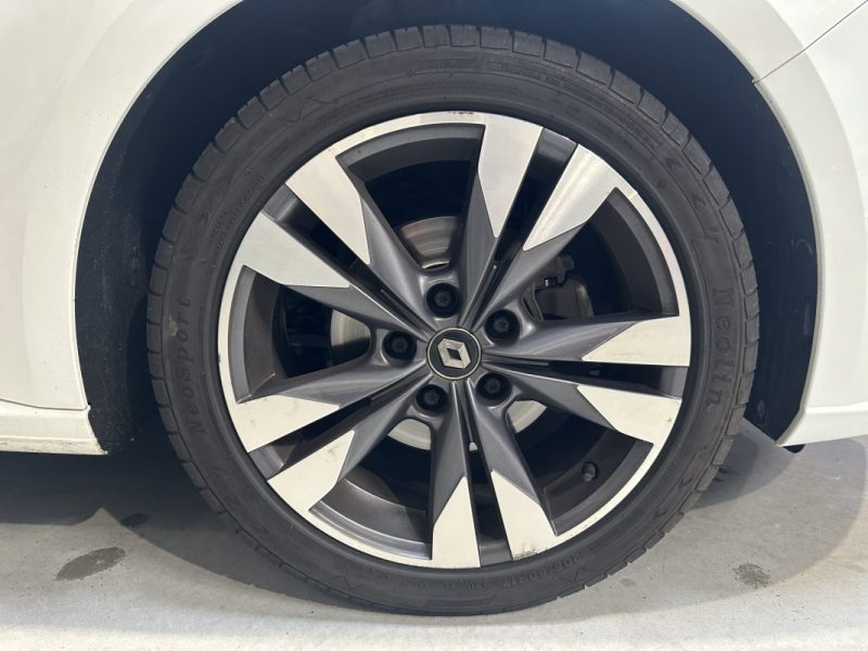 RENAULT MEGANE IV BERLINE 1.5 Blue dCi 115 Intens / CAMERA / BOSE