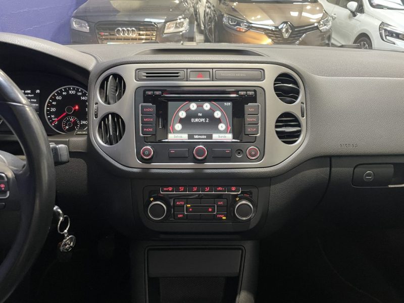 VOLKSWAGEN TIGUAN 2.0 TDI 110 Cup - Toit Ouvrant / Kit distribution embrayage neuf