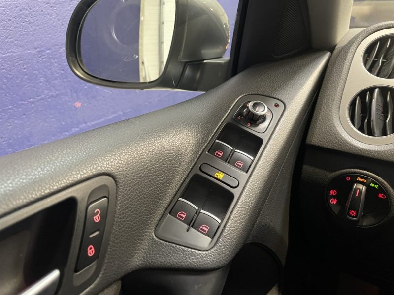 VOLKSWAGEN TIGUAN 2.0 TDI 110 Cup - Toit Ouvrant / Kit distribution embrayage neuf