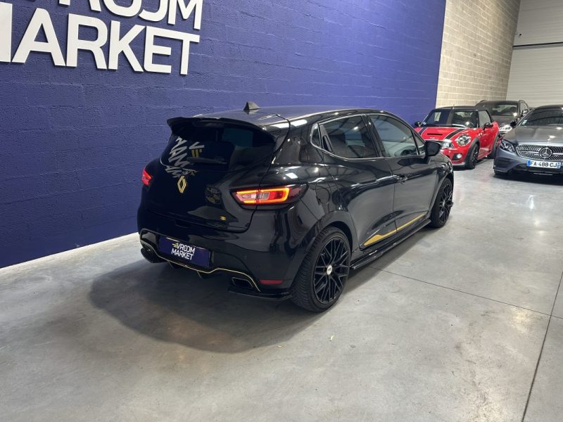 RENAULT CLIO IV 1.6 Turbo 200 EDC RS