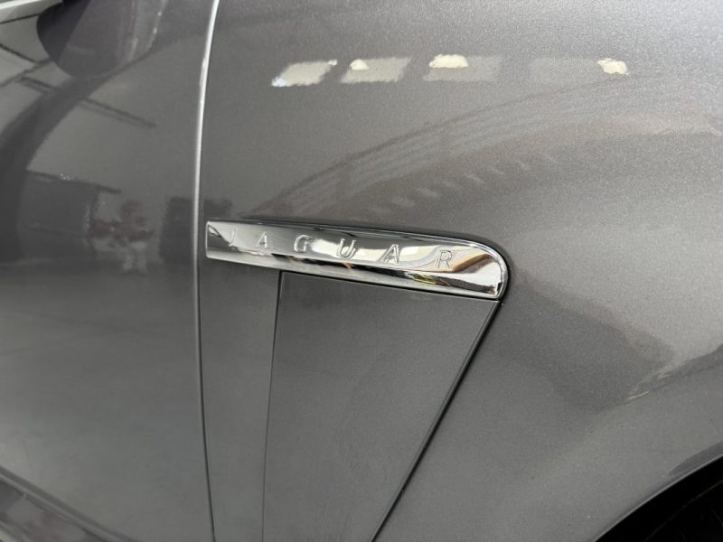 JAGUAR XF XF V6 3.0 D - 240 FAP Luxe Premium A - DISTRI OK - SUIVI COMPLET