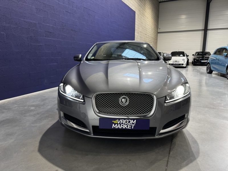 JAGUAR XF XF V6 3.0 D - 240 FAP Luxe Premium A - DISTRI OK - SUIVI COMPLET