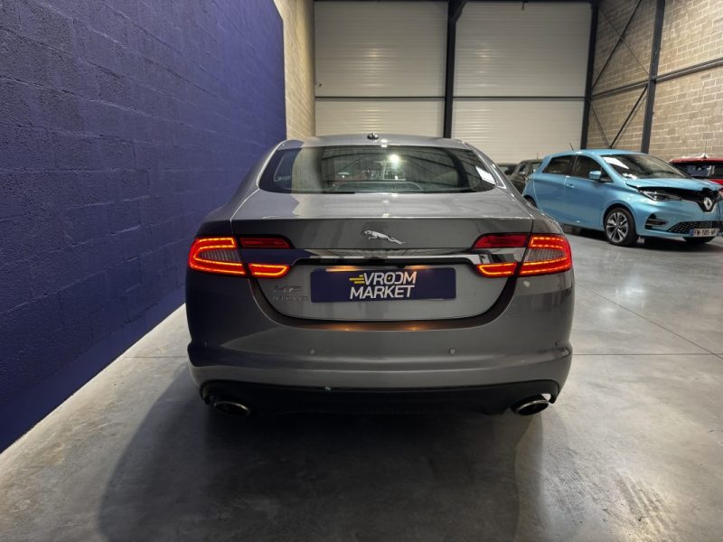 JAGUAR XF XF V6 3.0 D - 240 FAP Luxe Premium A - DISTRI OK - SUIVI COMPLET