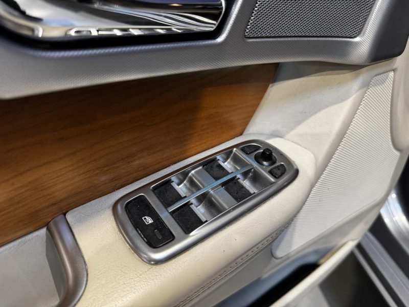 JAGUAR XF XF V6 3.0 D - 240 FAP Luxe Premium A - DISTRI OK - SUIVI COMPLET