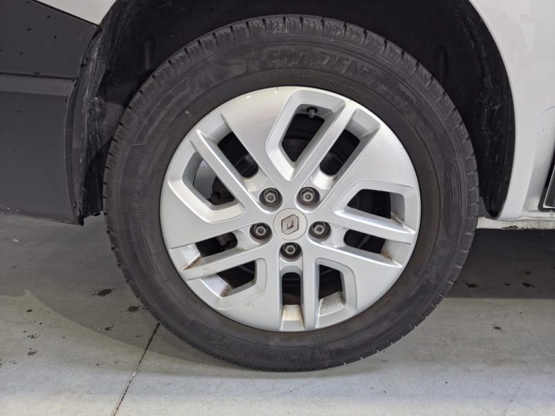 RENAULT TRAFIC FOURGON L2H1 1200 KG DCI 145 ENERGY EDC CONFORT / 1ere main