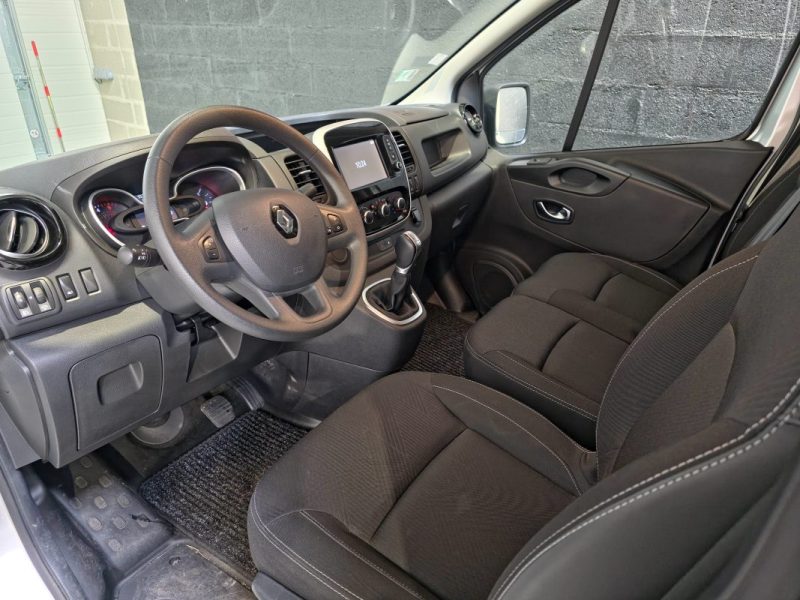 RENAULT TRAFIC FOURGON L2H1 1200 KG DCI 145 ENERGY EDC CONFORT / 1ere main