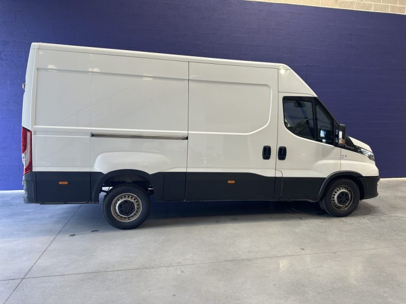 IVECO 35S14 DAILY Fourgon L2H2 2.3L 140ch BVA8
