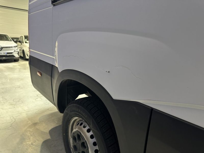 IVECO 35S14 DAILY Fourgon L2H2 2.3L 140ch BVA8