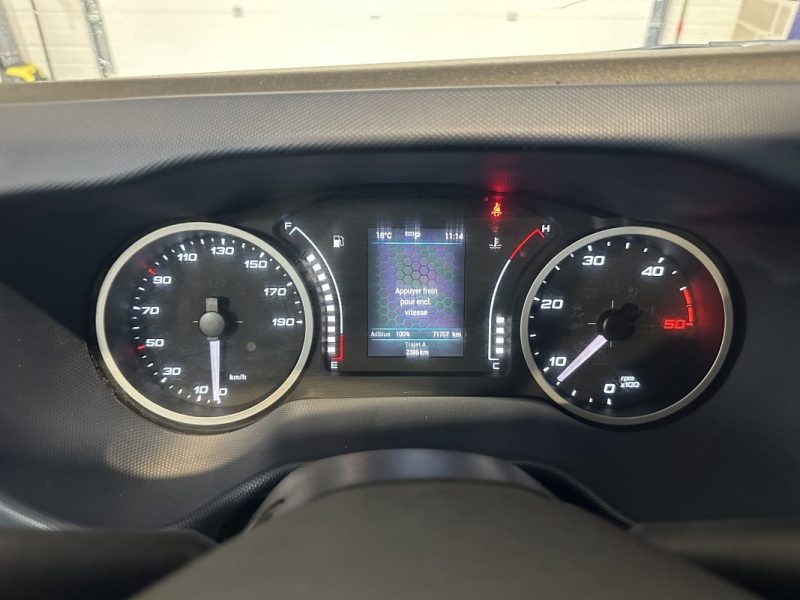 IVECO 35S14 DAILY Fourgon L2H2 2.3L 140ch BVA8