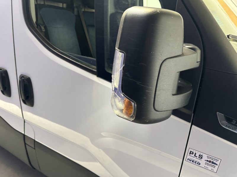 IVECO 35S14 DAILY Fourgon L2H2 2.3L 140ch BVA8