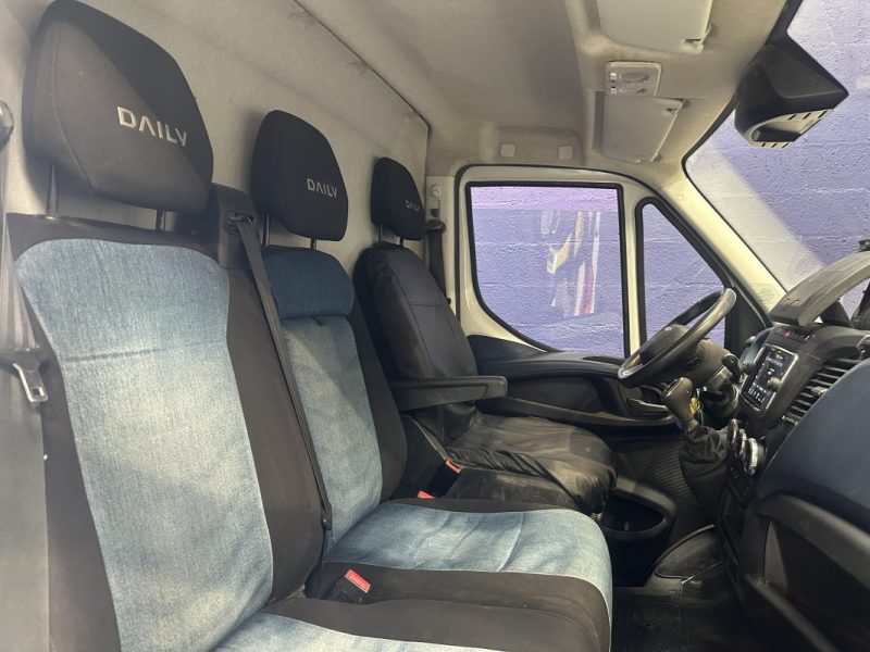 IVECO 35S14 DAILY Fourgon L2H2 2.3L 140ch BVA8