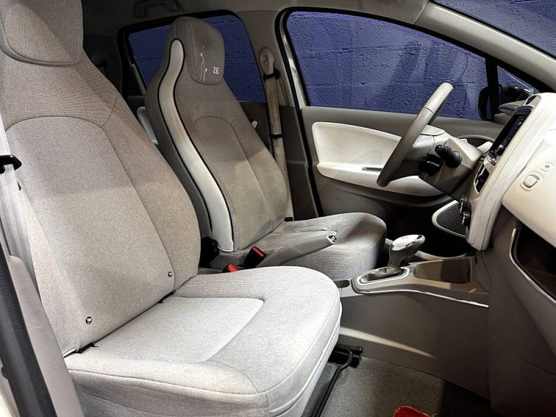 RENAULT ZOE Zen - RADAR DE RECUL - GPS - TRES BON ETAT GENERAL