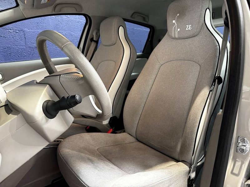 RENAULT ZOE Zen - RADAR DE RECUL - GPS - TRES BON ETAT GENERAL