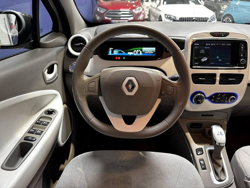 RENAULT ZOE Zen - RADAR DE RECUL - GPS - TRES BON ETAT GENERAL