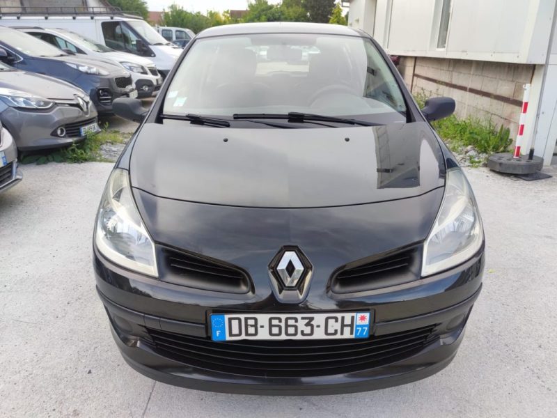 RENAULT CLIO III Expression dCi 70 eco2