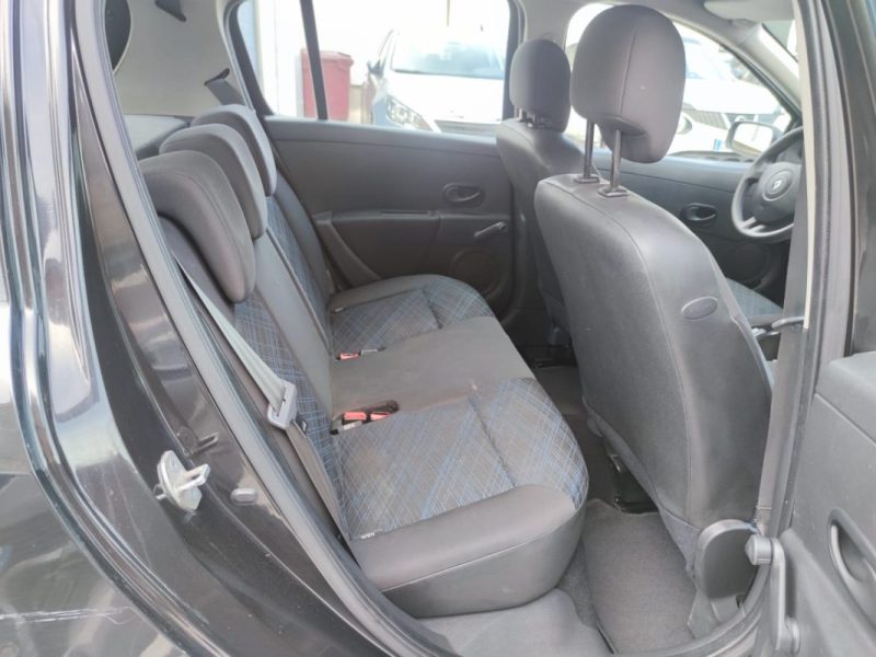 RENAULT CLIO III Expression dCi 70 eco2