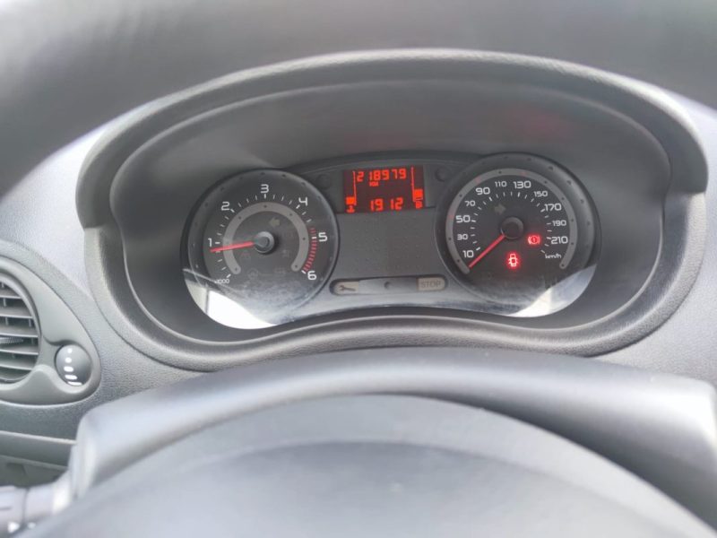 RENAULT CLIO III Expression dCi 70 eco2