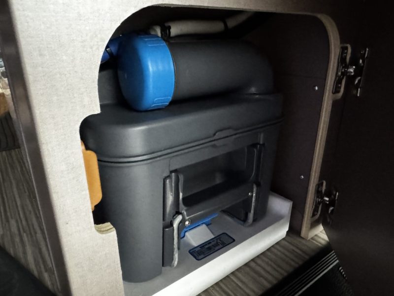 BURSTNER C 530 COPA 2.0 ECOBLUE 130 BVA ACTIVE- 1 ERE MAIN - SUIVI COMPLET FORD