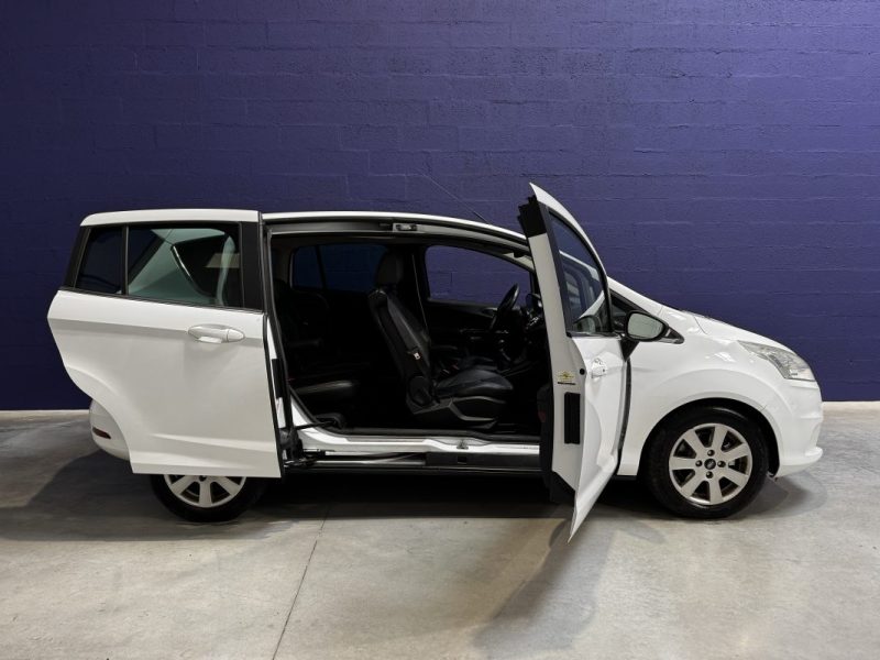 FORD B-MAX 1.0 EcoBoost 125 S&S Titanium - DISTRI OK - CAMERA DE RECUL - TOIT PANORAMIQUE