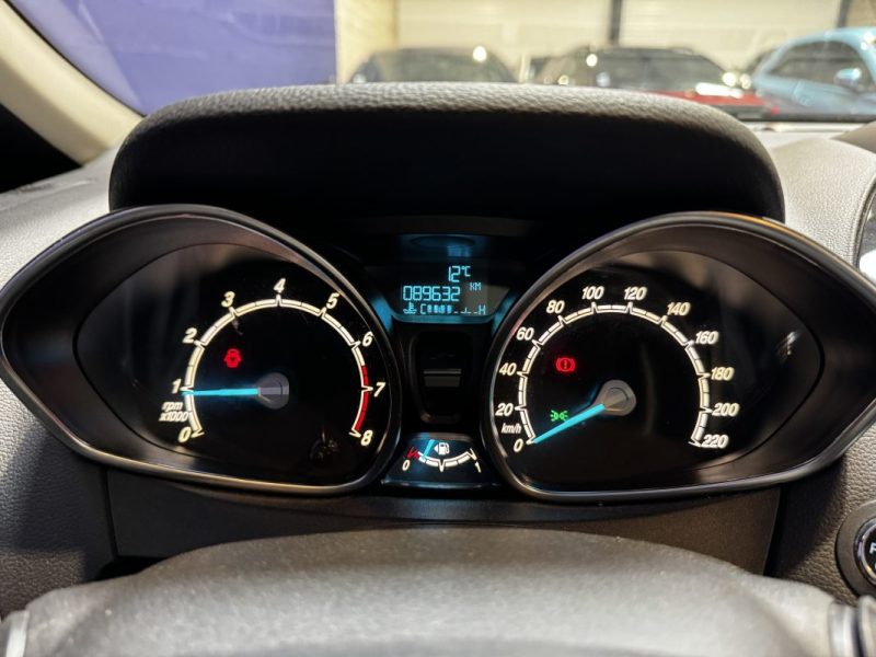 FORD B-MAX 1.0 EcoBoost 125 S&S Titanium - DISTRI OK - CAMERA DE RECUL - TOIT PANORAMIQUE