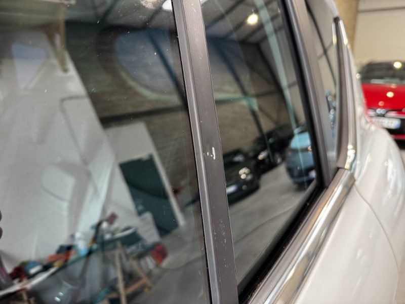 FORD B-MAX 1.0 EcoBoost 125 S&S Titanium - DISTRI OK - CAMERA DE RECUL - TOIT PANORAMIQUE