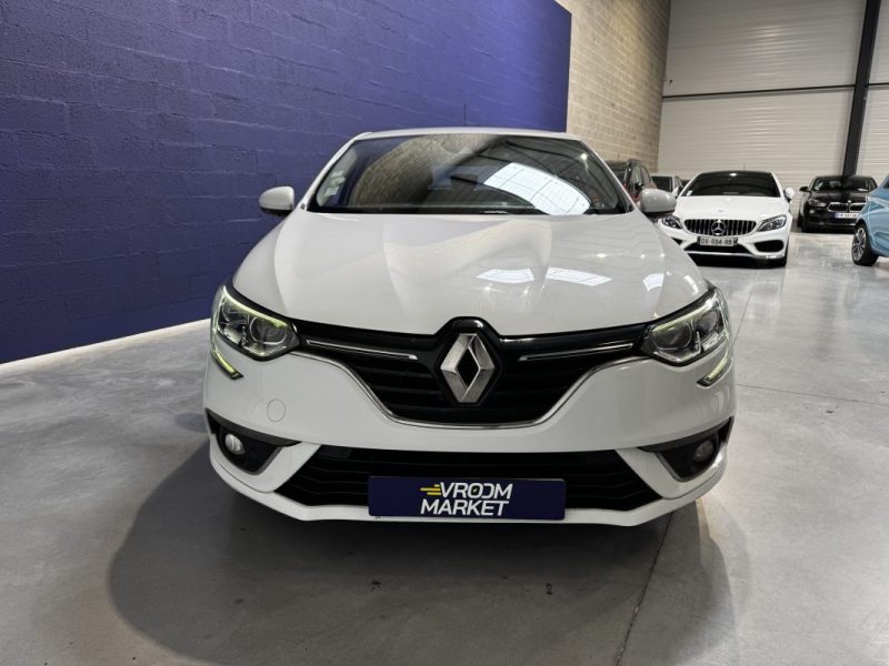 RENAULT MEGANE IV BERLINE BUSINESS 1.5 dCi 115 Business - DISTRI OK - SUIVI D'ENTRETIEN COMPLET - 2 