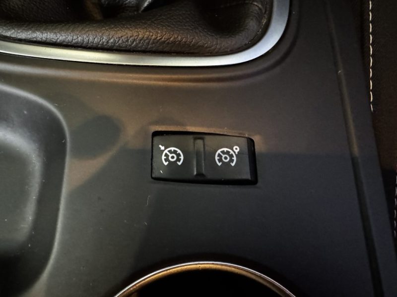 RENAULT MEGANE IV BERLINE BUSINESS 1.5 dCi 115 Business - DISTRI OK - SUIVI D'ENTRETIEN COMPLET - 2 