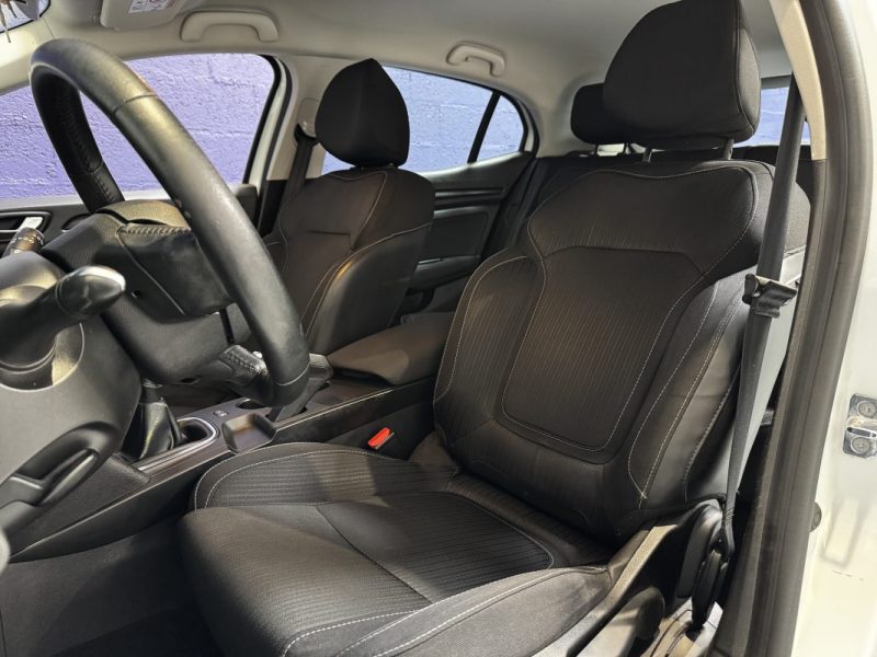 RENAULT MEGANE IV BERLINE BUSINESS 1.5 dCi 115 Business - DISTRI OK - SUIVI D'ENTRETIEN COMPLET - 2 