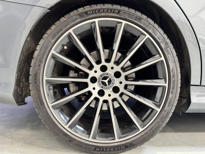 MERCEDES CLASSE C200 EQ Boost 184 ch AMG LINE SUIVI COMPLET MERCEDES / 2 EME MAIN / CARPLAY