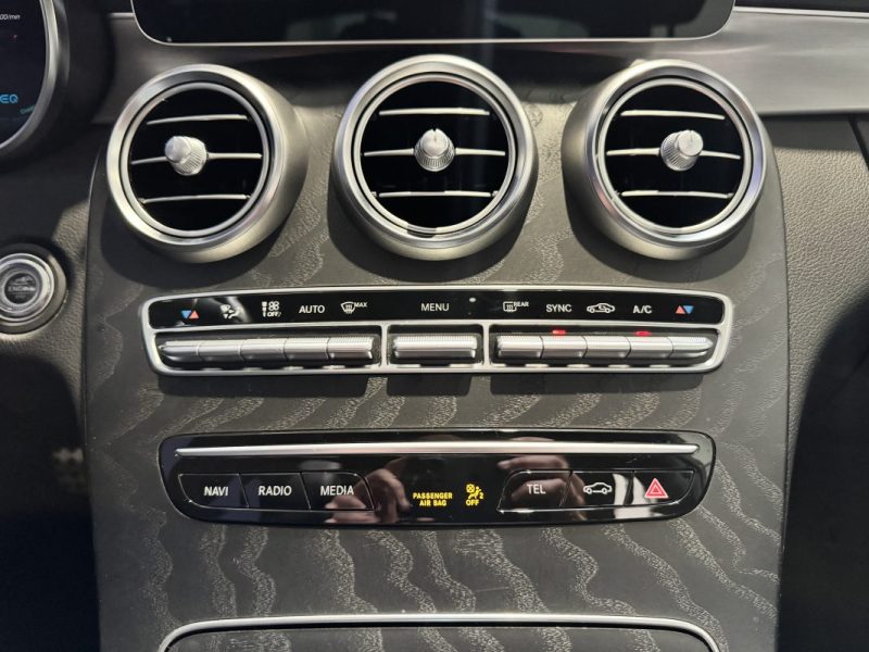 MERCEDES CLASSE C200 EQ Boost 184 ch AMG LINE SUIVI COMPLET MERCEDES / 2 EME MAIN / CARPLAY
